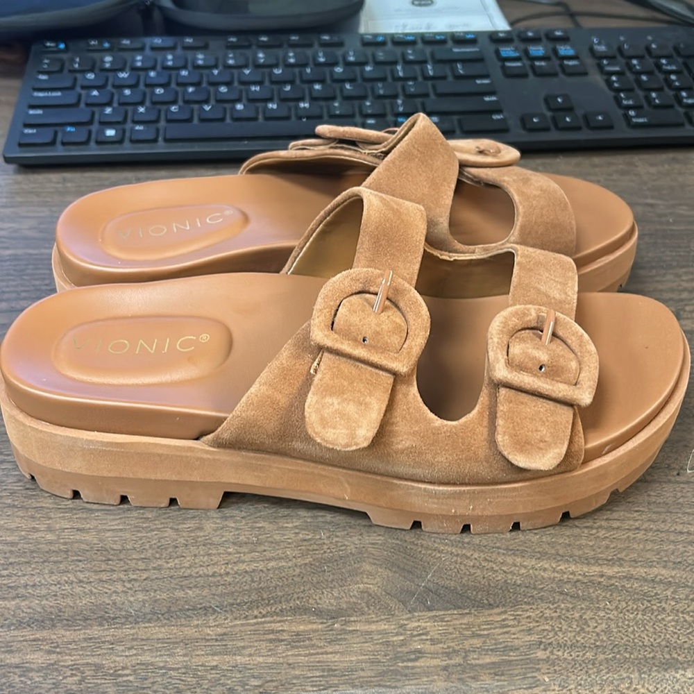Vionic Brown Sandals - Picture 4 of 5